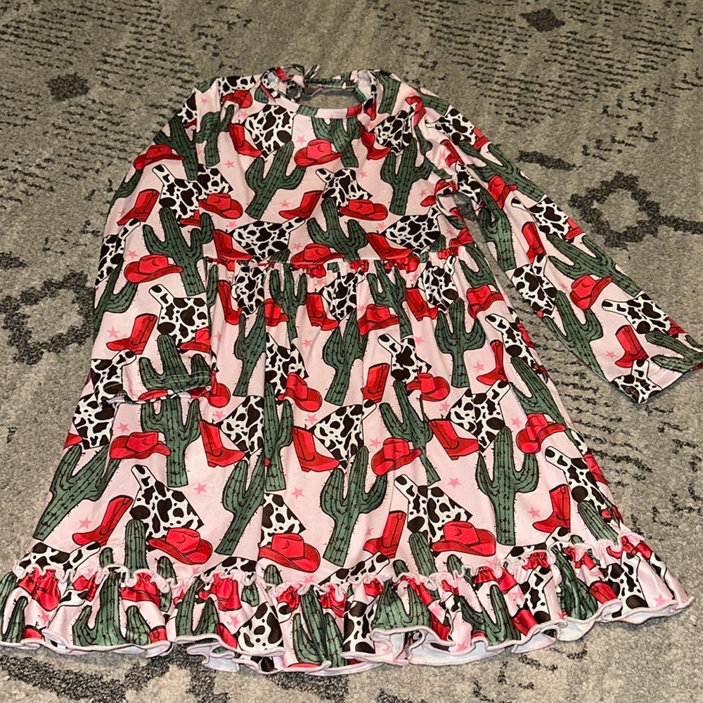 Girls Boutique Dress Cowgirl Cow Print & Cactus 💕 size 3XL but fits a 7 IMO NWT